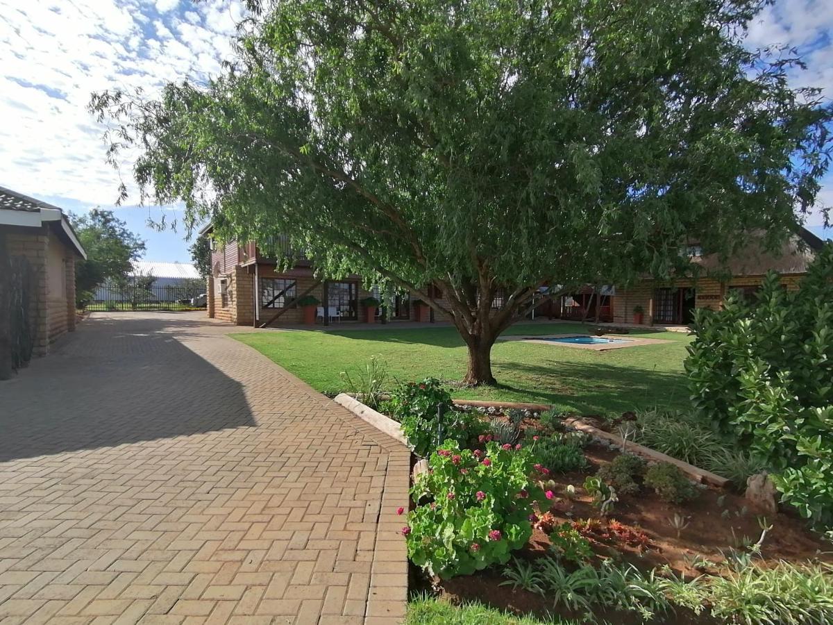 Safe Haven Guesthouse Bloemfontein Exterior photo